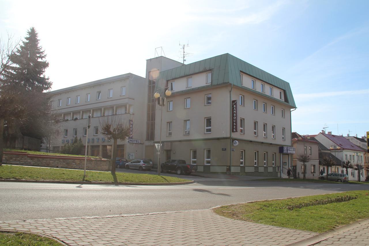 Hotel Rambousek Nové Město nad Metují Exterior foto