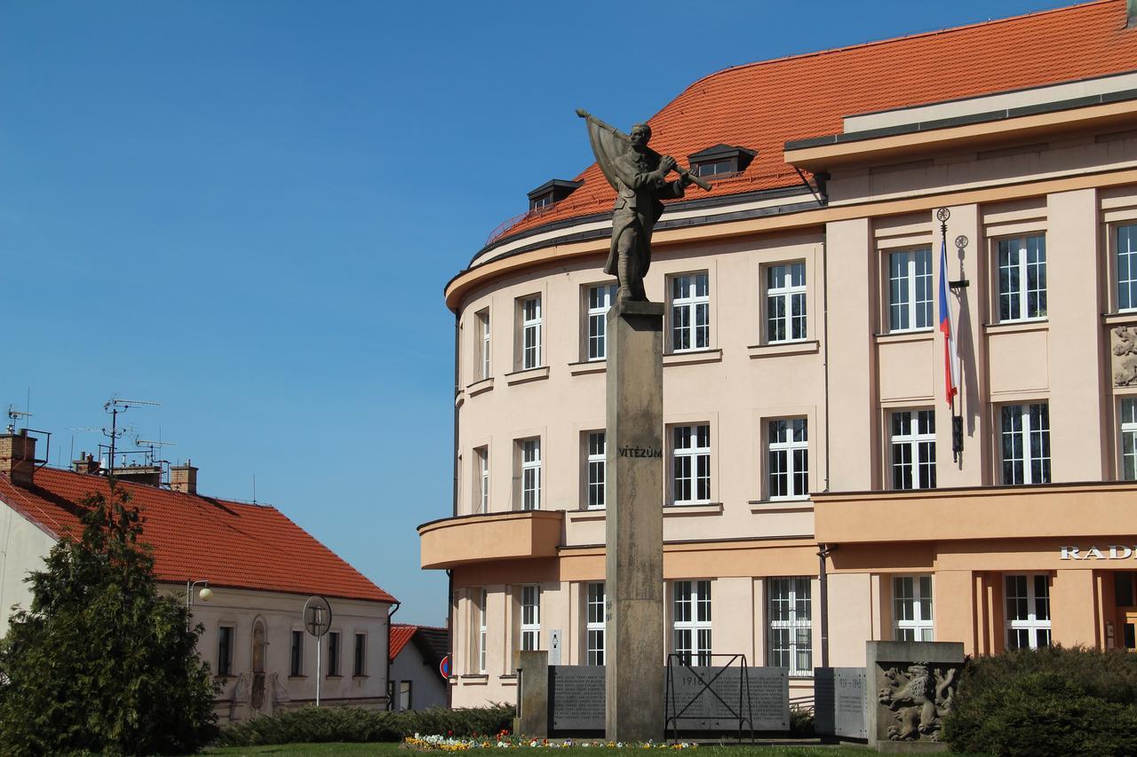 Hotel Rambousek Nové Město nad Metují Exterior foto