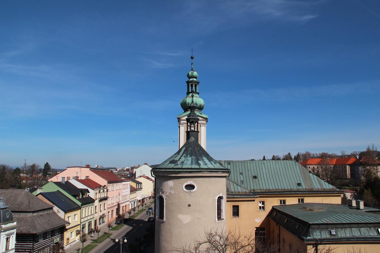 Hotel Rambousek Nové Město nad Metují Exterior foto